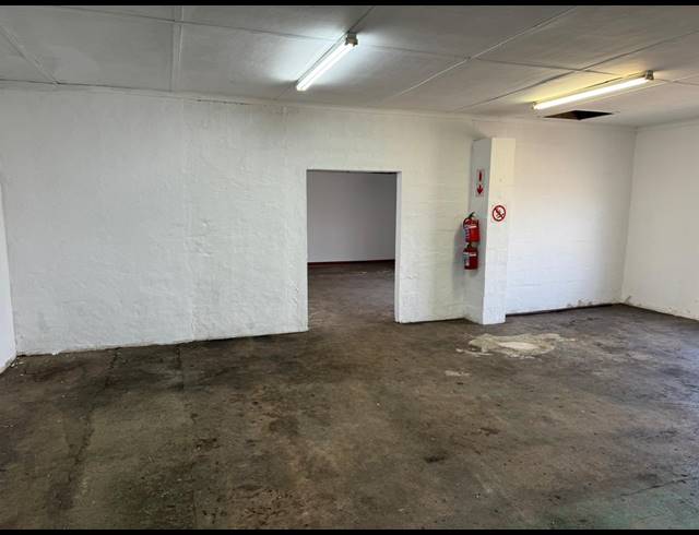 1,400M² RETAIL FOR SALE IN EUREKA